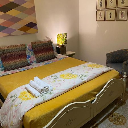 Flavia 21 Bed & Breakfast Elice Exterior photo